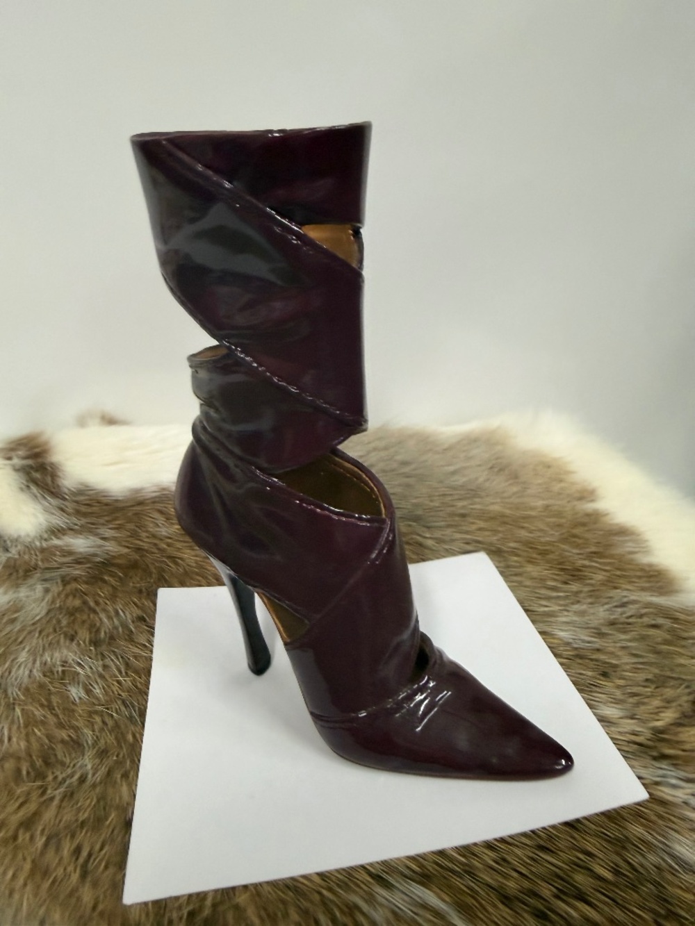 Just the Right Shoe- Highlights- EJ602
